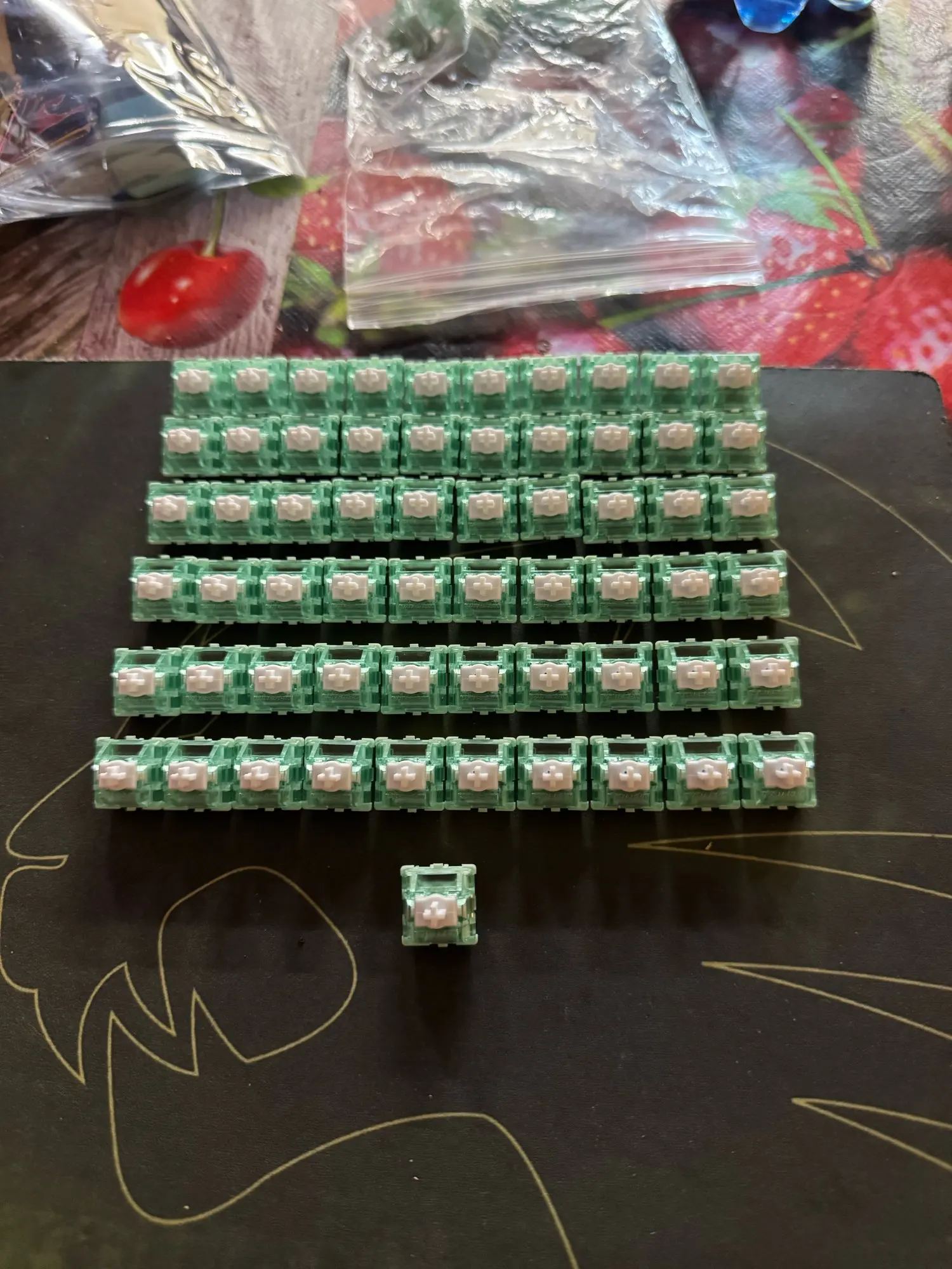 GATERON Magnetic Jade Pro Switch Linear Adjustable Custom Magnetic Mechanical Keyboard Magnetic Gaming Hifi Keystroke Switches photo review