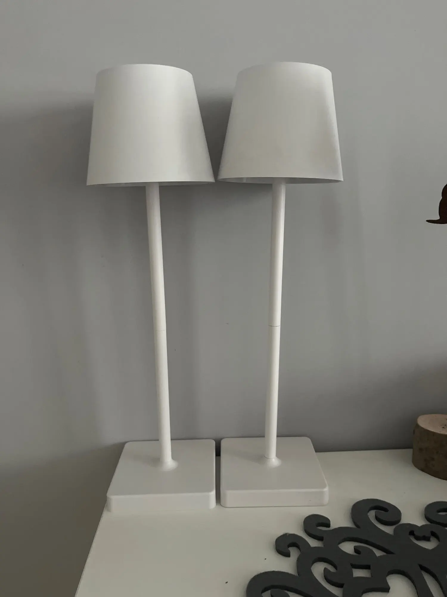 Rechargeable LED Table Lamp Touch Switch 3 Levels Dimmable Desk Lights Bar Club Dinner Creative Decorative Ambient Lighting photo review