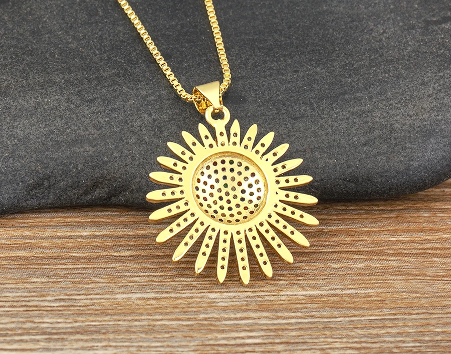 AIBEF Light Of Star And Moon Sun Shape Pendant Women Necklace Copper Zircon Western European Style Jewelry Popular Romantic Gift