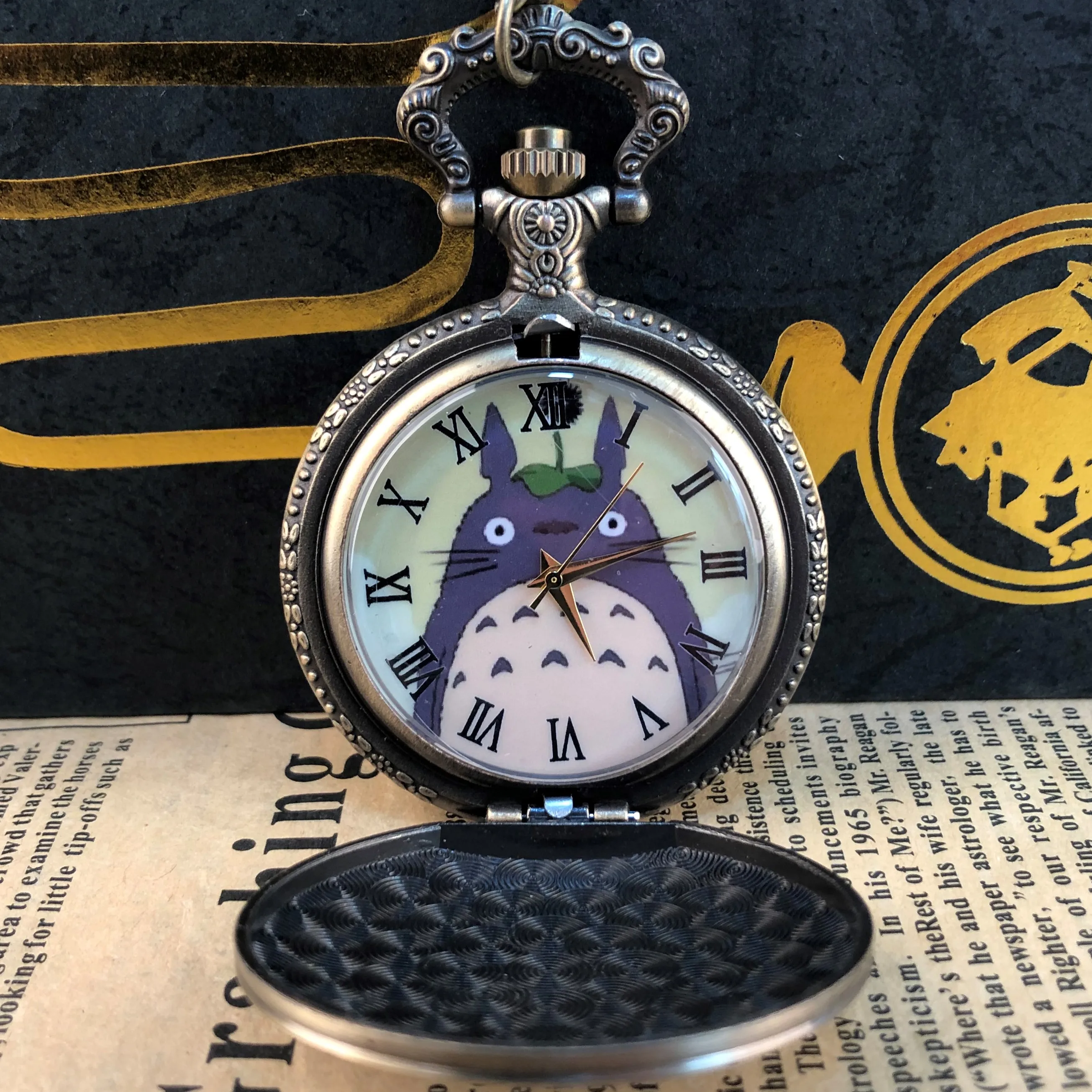 Japan Cartoon Anime Theme Pocket Watch Bronze Retro Classic Quartz Movement Chain Watch For Children Fans