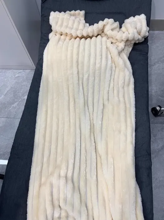 VelvetComfort – Kuschelige Luxusdecke für stilvolle Wärme photo review