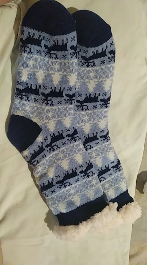 Flauschige Wintersocken mit niedlichen Tiermotiven photo review