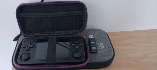 ANBERNIC RG35XX H photo review