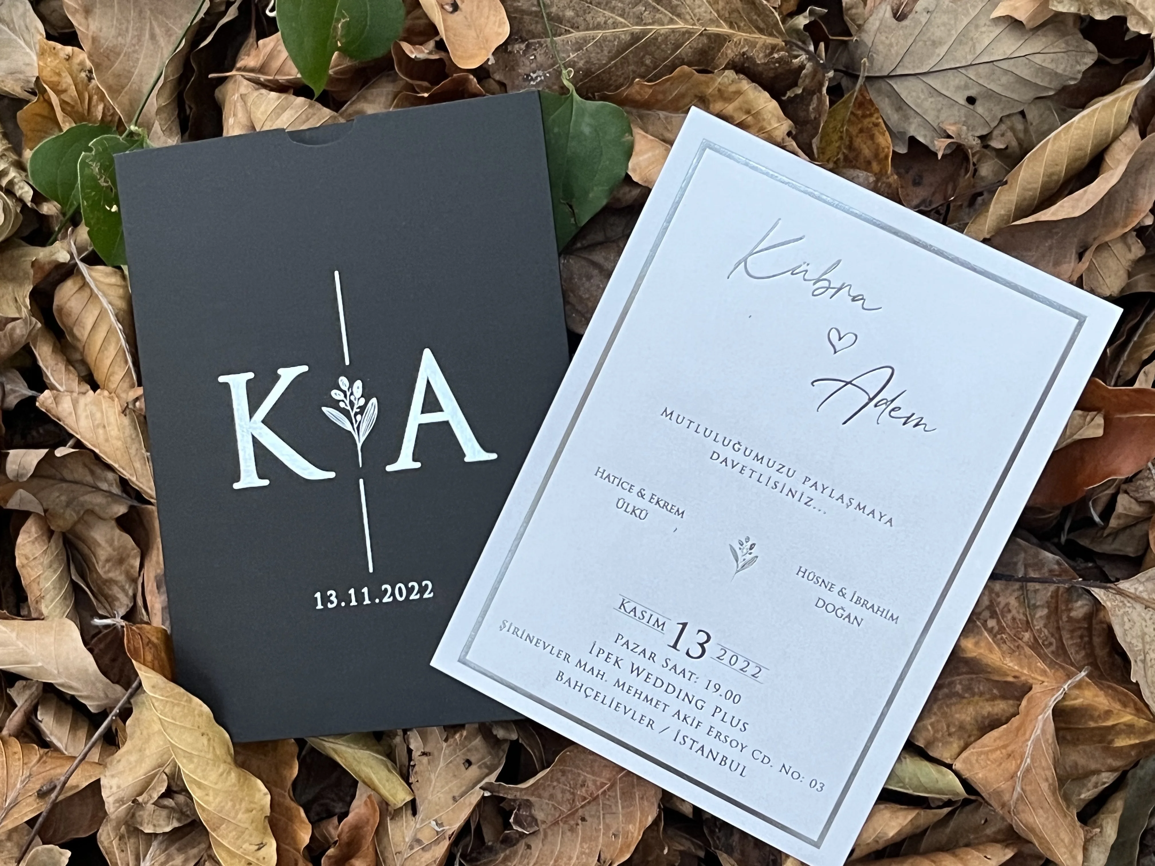 

100 pcs Elegant Invitation, Black Envelope, Quinceanera Invitation, Wedding Invitation, Unique Invites, Minimalist Design