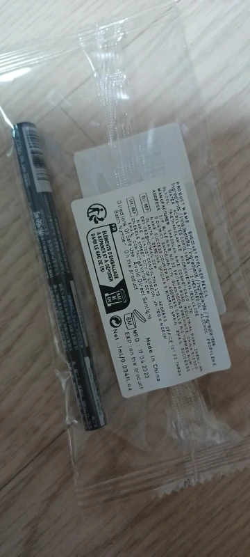 Starry Eyeliner Pen, Waterproof & Smudge-Proof, Quick-Dry, Long-Lasting, Matte Finish, Multi-Look Eye Makeup, Safe for All Skin Types photo review