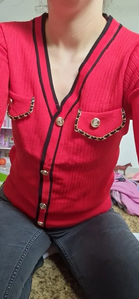 Temperament V Neck Knitting Slim Short Sweater photo review