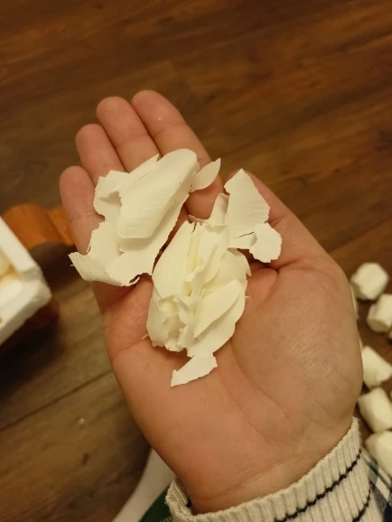 81pcs Three-Layer No Flower Base Rose Soap Flower Head Decoration Flower Box Wedding Bouquet Valentine'S Day Artificial Flower photo review