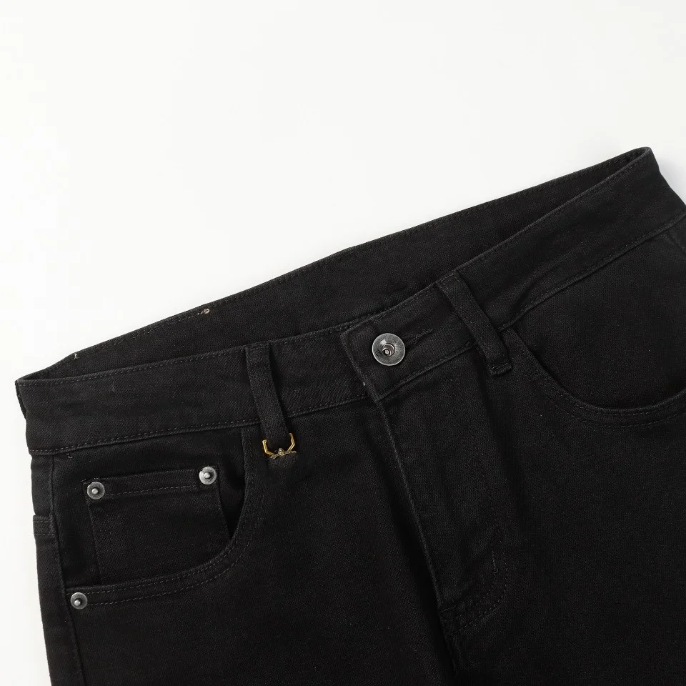 Рисунок 6 - Джинсы мужские прямые из натуральной кожи