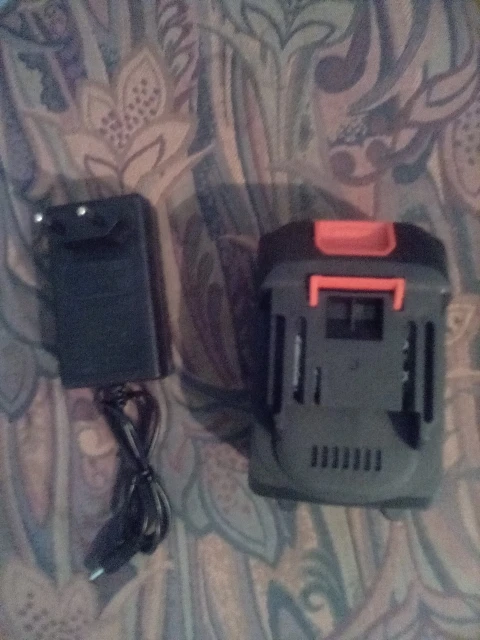 DayPlus 16.8V Mini Cordless Drill Driver Kit, 3/8" Chuck 45Nm Electric Screwdriver Driver with LED Light, 18+1 Torque, 2 Speed photo review