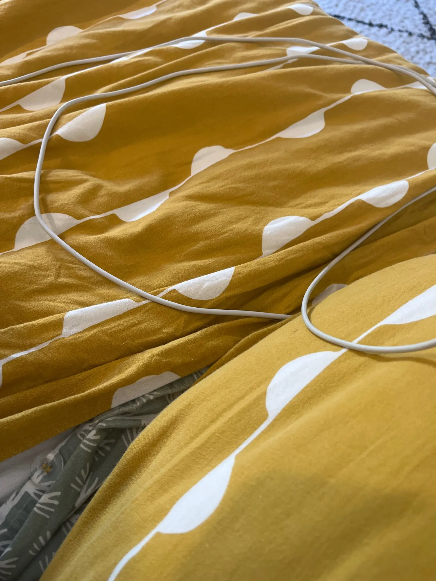 Women’s Yellow Stripe Blouse & Drawstring Pants Set photo review