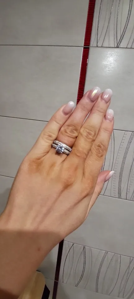 Silverfärg Lyxiga stora vigselringar för brudkvinnor Förlovning Finger Party Present Designer Smycken R4428 photo review