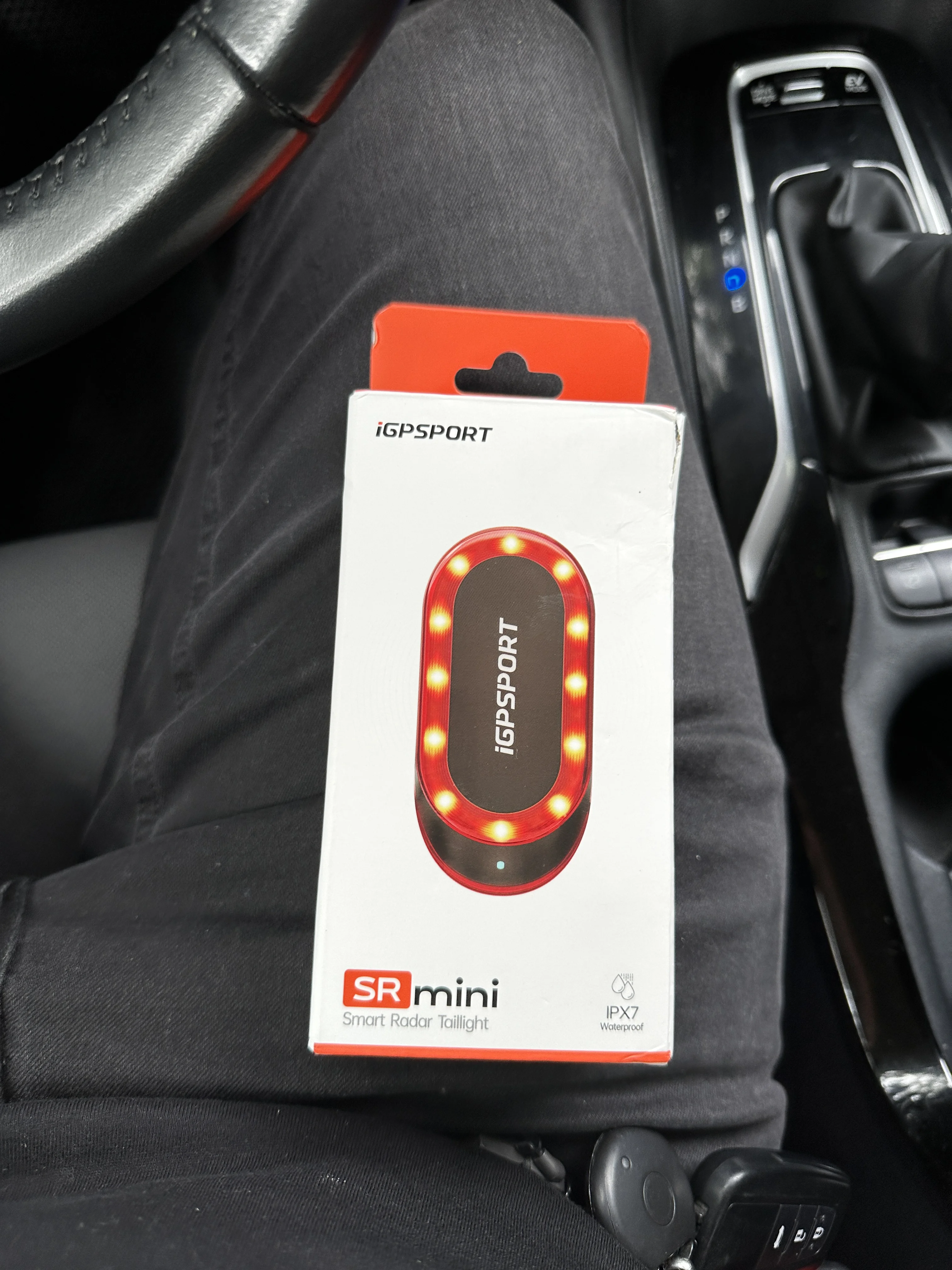 iGPSPORT SRmini Radar Tail Light Smart Rear Bike Light Brake Warning IPX7 Waterproof Cycling Taillight 7 Light Modes Tail Lamp photo review