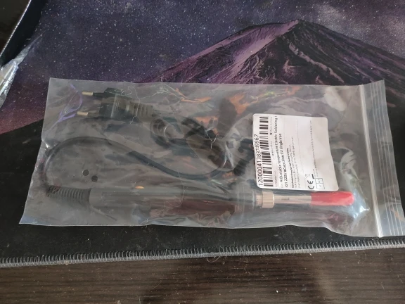 Soldador eléctrico de temperatura ajustable de 60W UE 220V / ☆ Enchufe estadounidense es de 110 V ☆ Soldador de hierro DIY para reparación photo review