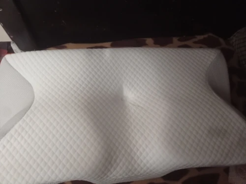 Ergonomisk nakkepute i minneskum – Kjølende og støttende photo review