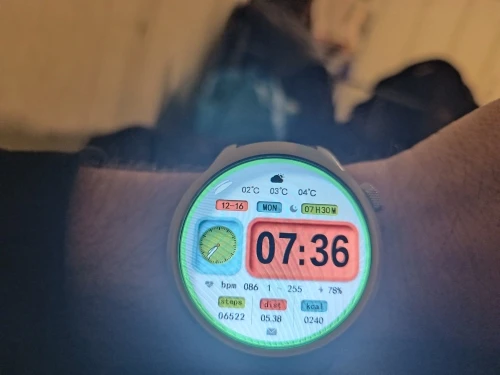 TrailMaster Pro GPS Smartwatch – Dein perfekter Begleiter für Abenteuer und Fitness photo review