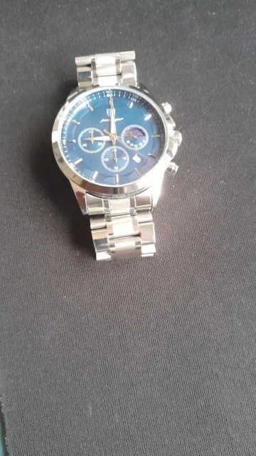 Luxury Sports Waterproof Quartz Watch photo review