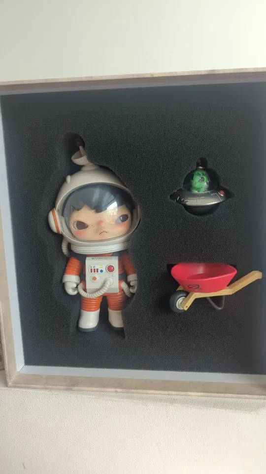 POP MART Hirono Search for Aliens Figurine Limited to 2pcs per