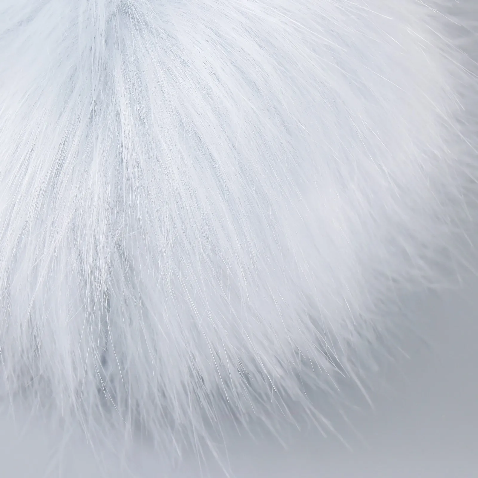 Рисунок 2 - Помпон искусственный мех песец 14 см (24-Светл