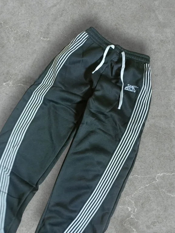 Versatile Y2 K Black Gray Joggers for Stylish Comfort photo review