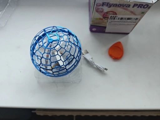 Flying Orb Boomerang Ball – Hand-Controlled Mini Drone Toy