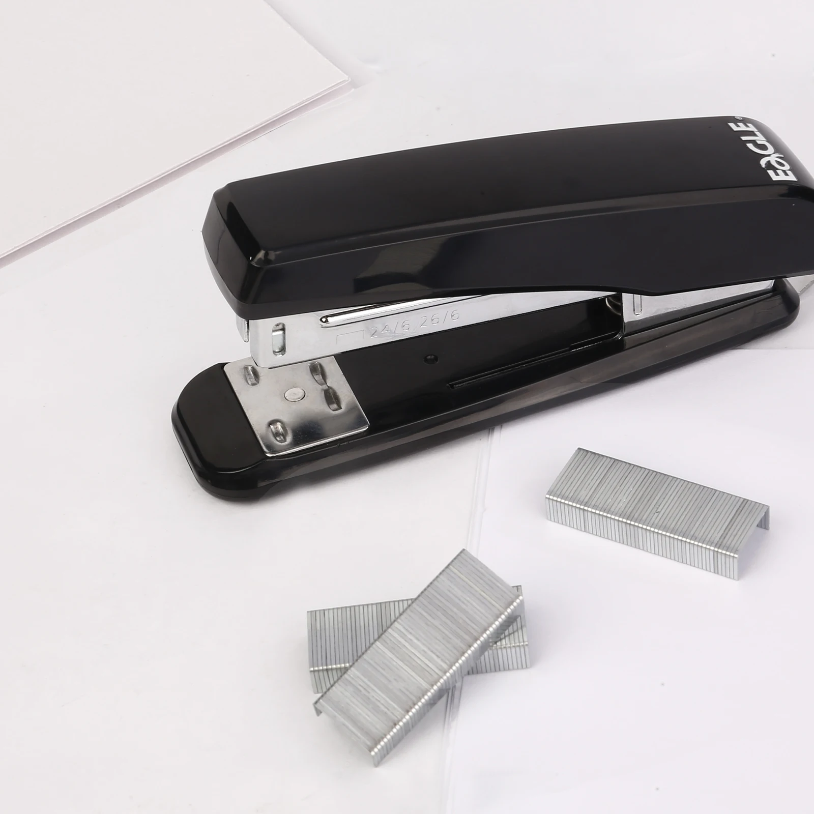stapler pin Eagle No.26/6 Staples 1/4&rdquo;leg 3-Box Bulk Pack 3000 Pieces Total 1000 Pcs per Box Office and School Binding Accessories