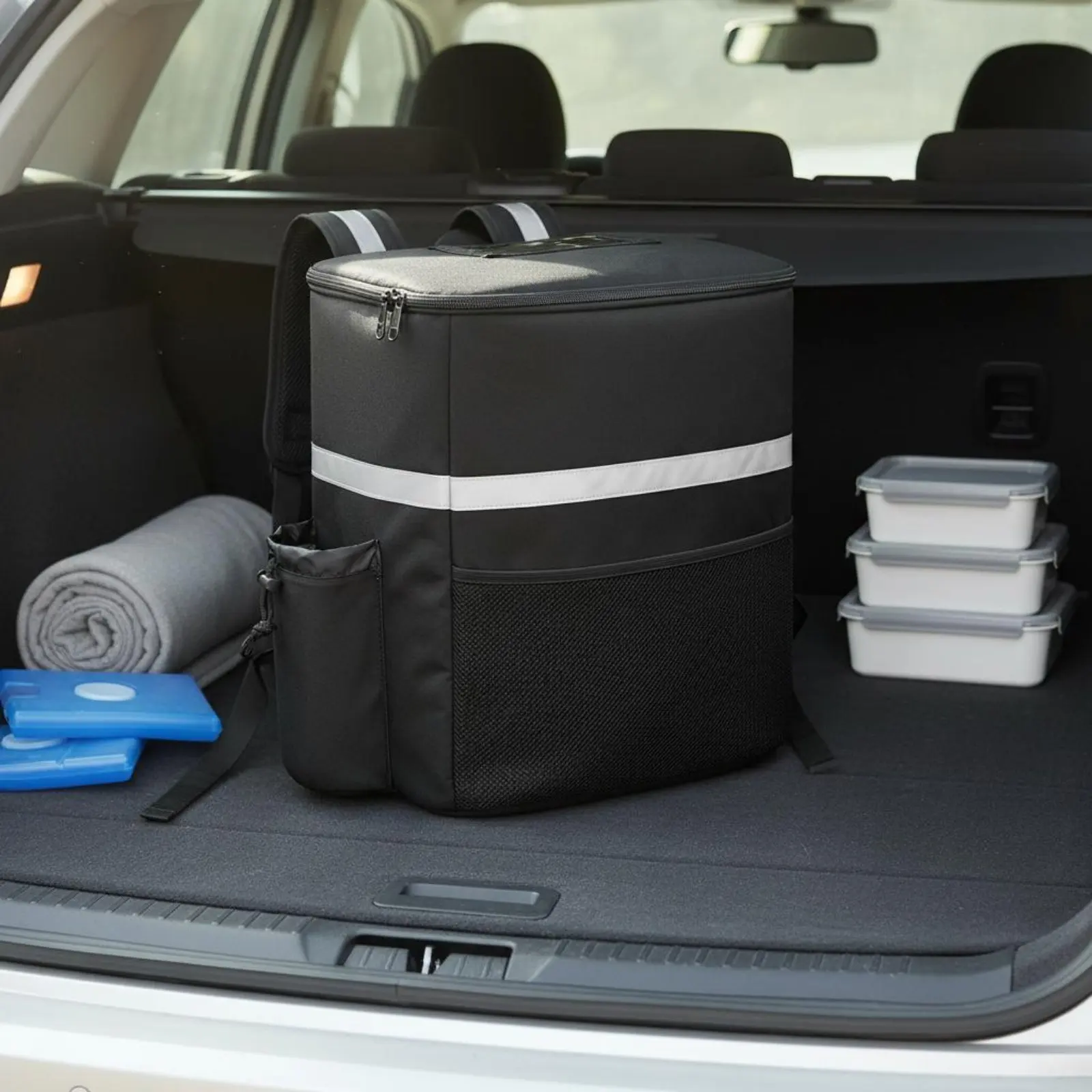  slider image of Insulated Delivery Backpack Heat