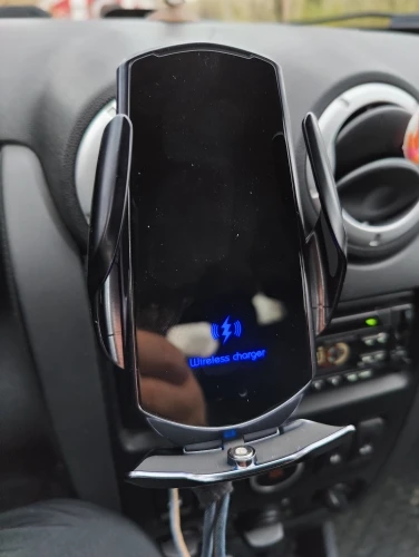 Automatic Wireless Car Charger 30W Charger photo review