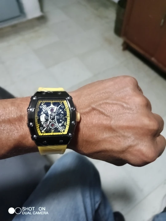 Relógio masculino luz marca de luxo barril vinho dial moda noite brilho relógio esportivo calendário reloj l146 photo review