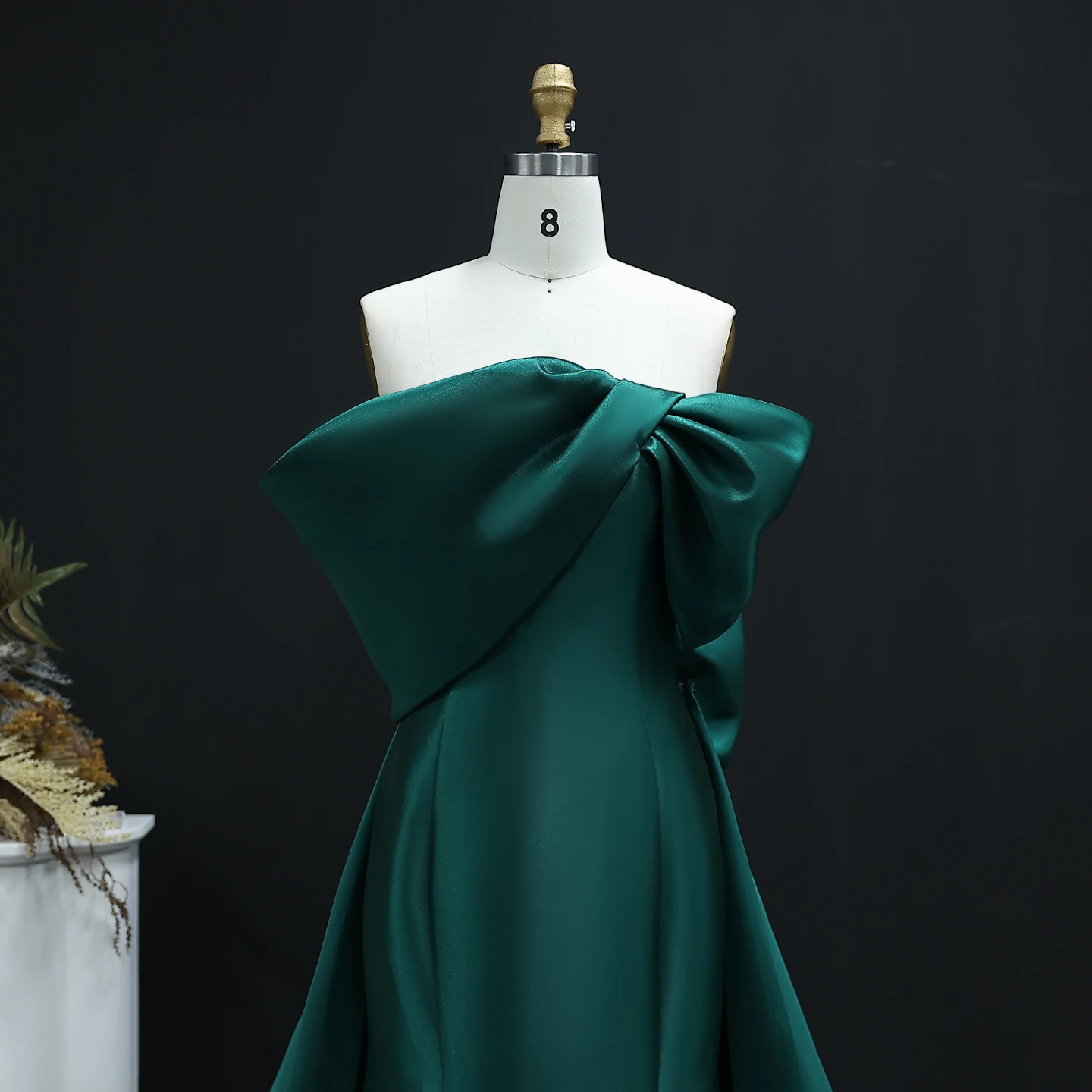 green emerald velvet dress Velvi - Alances Maxi Dress - Emerald Green Tulle - Final Sale main image 0