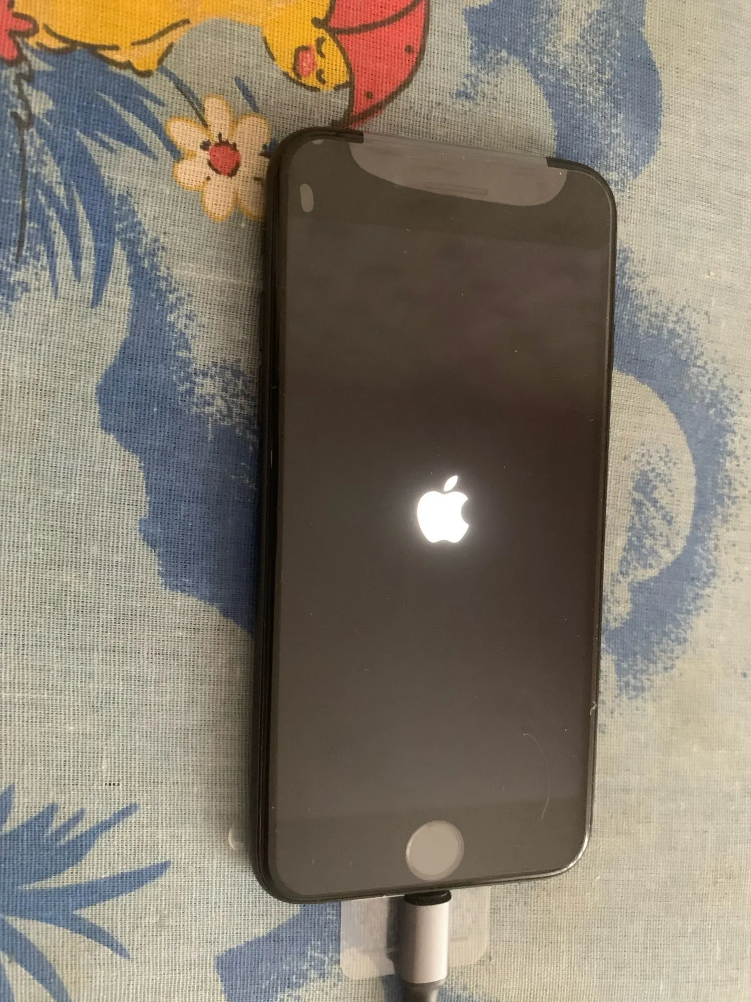 Unlocked Apple iPhone 7 Original 2GB RAM 32/128GB/256GB ROM IOS 10 Quad-Core 4G LTE 12.0MPApple Fingerprint touch ID