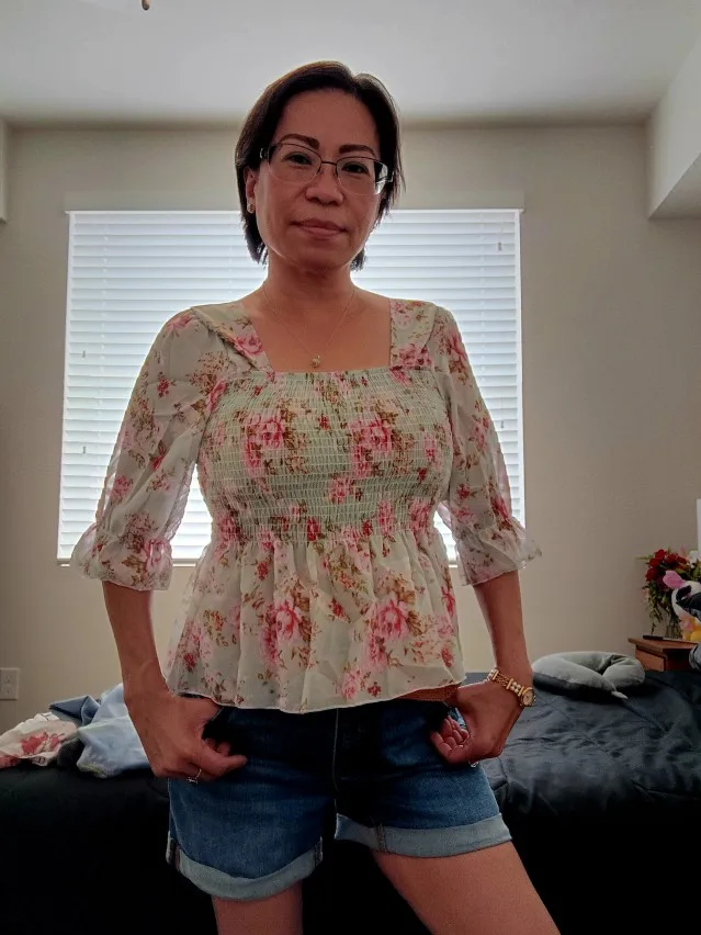 Chic Summer Floral Blouse – Elegant Lantern Sleeve Style for Every Occasion