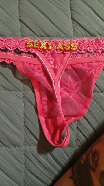 CrystalCharm – Personalisiertes Spitzen-Tanga-Set für heiße Momente photo review