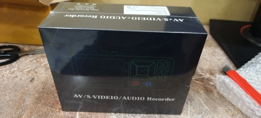 UNISHEEN UR230A Analog CVBS RCA SVideo Camera USB Tape VCR VHS Capture Card Box MP3 Video Recoder photo review