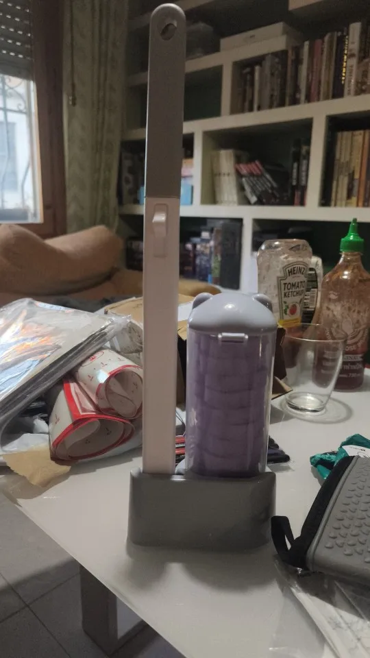 CleanWave™ - Szczotka do czyszczenia toalety z wymiennymi wkładkami