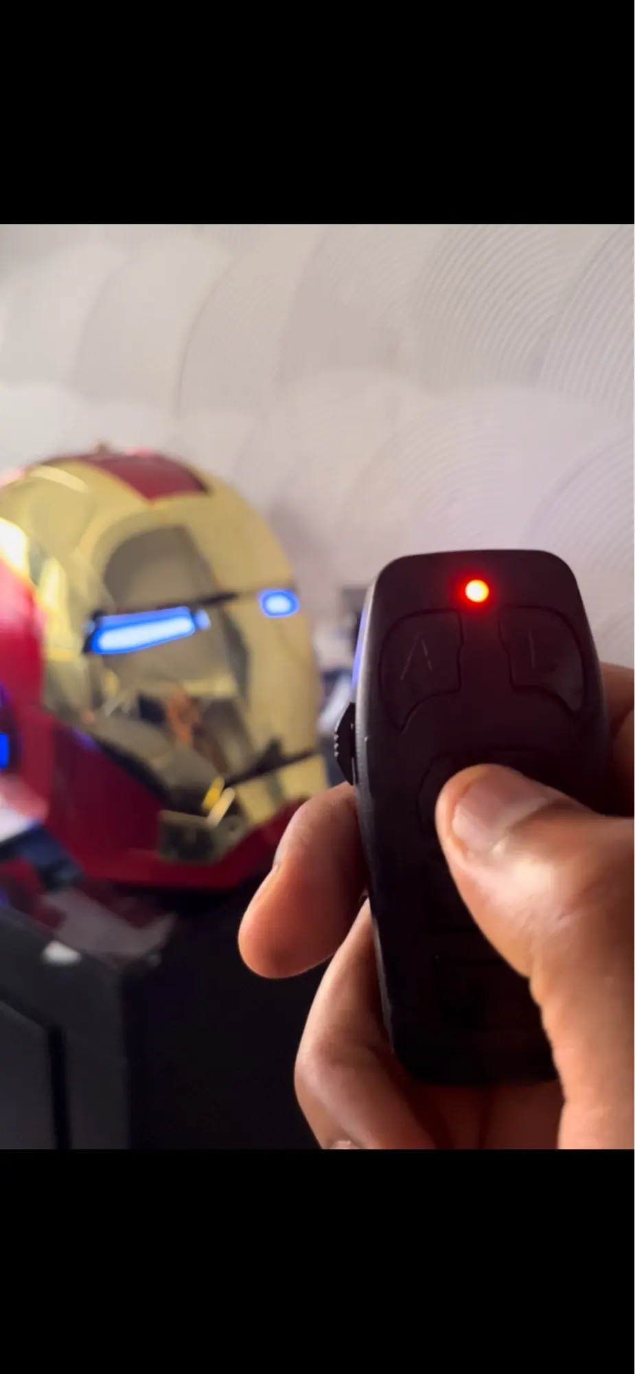 Iron Man Helmet Mk5 Electric Voice Activated Control Wearable Mask 1:1 Automatic Opening Closing Model Figure Adult Toy Gift