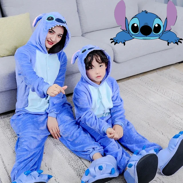 Pijama de invierno de Lilo Stitch para adultos y niños, ropa de dormir con  capucha, de dibujos animados, cálida, de franela, regalos - AliExpress