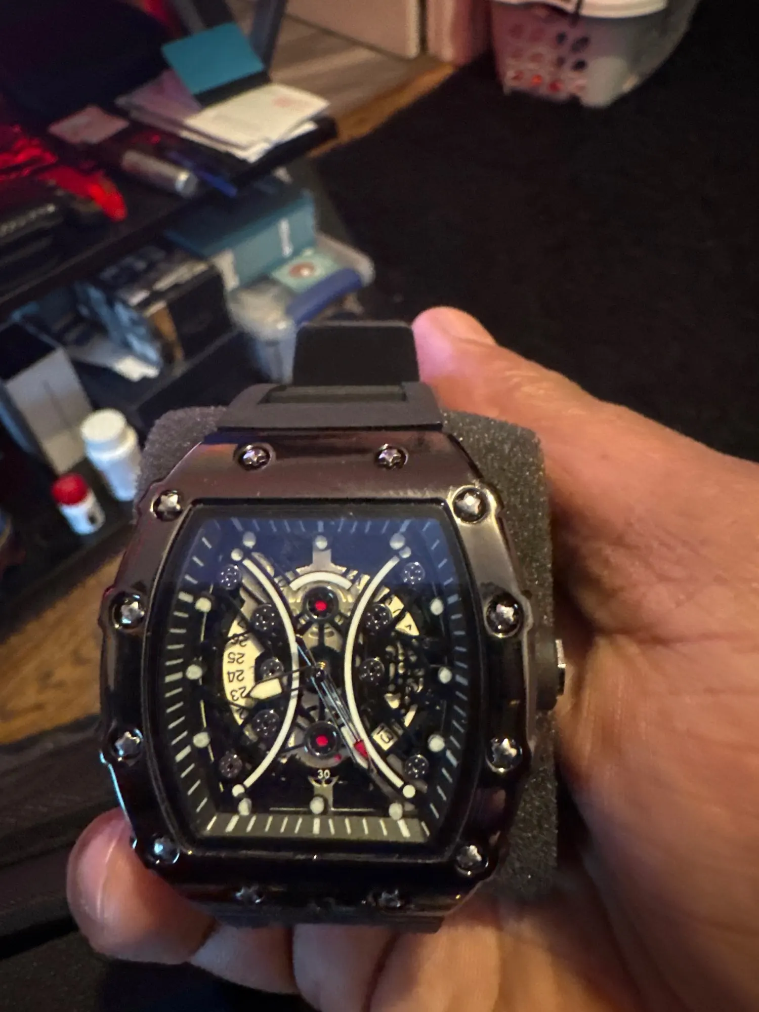 Relógio masculino luz marca de luxo barril vinho dial moda noite brilho relógio esportivo calendário reloj l146 photo review