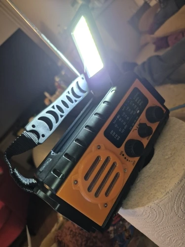 Woopker Emergency Radio 20000mAh XSY-350 FM Radio AM/WB/NOAA Weather Dual USB Rechargeable Solar SOS Alarm Power Bank Flashlight photo review