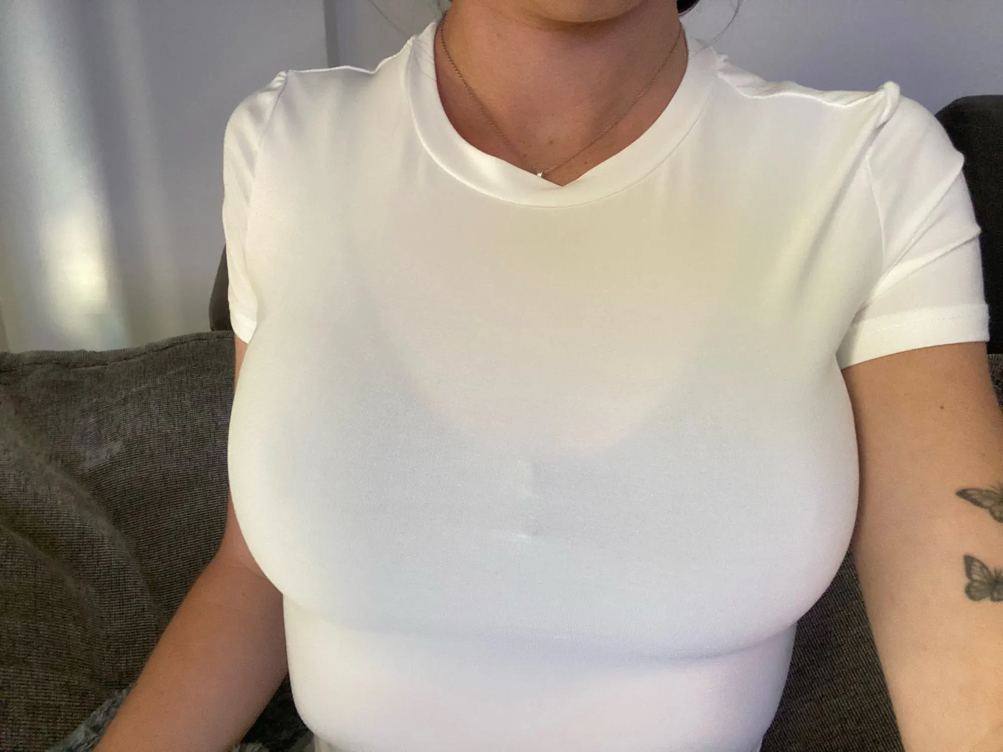 Luxe Polyester O-Neck Tee - Slim Fit Summer Essential photo review