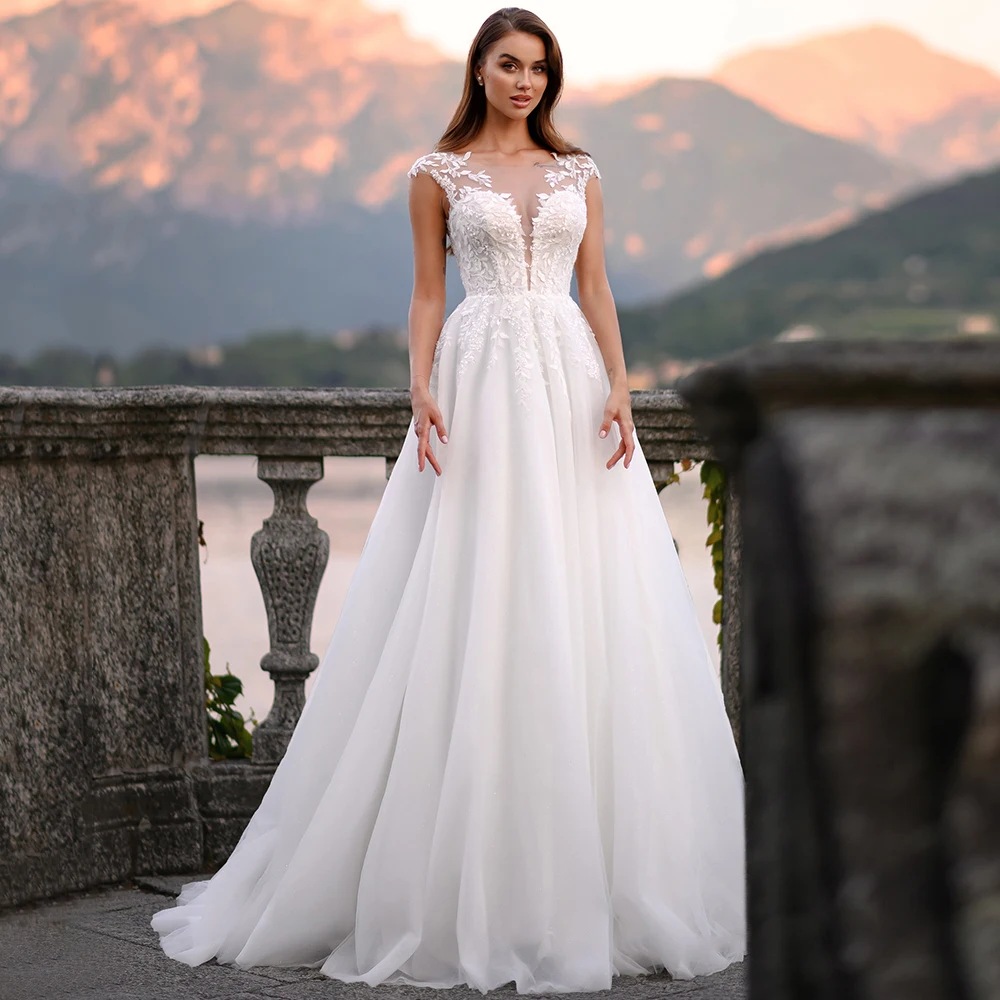 

Modern A-Line Soft Tulle Cap Sleeve Plus Size Wedding Dresses Scoop Neckline Appliques Bridal Gowns with Button Vestido De Novia
