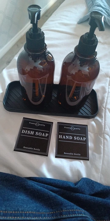 500ml Brown Soap Bottle Set with Black Label Sticker Shower Gel Household Shampoo Dispenser photo review