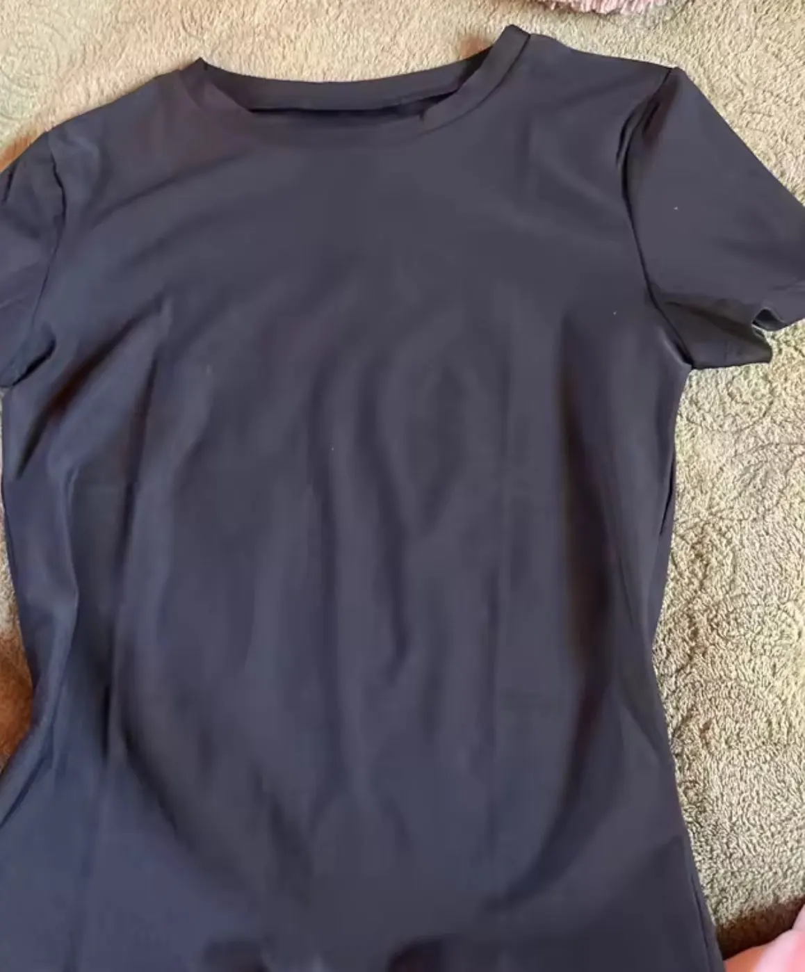 Luxe Polyester O-Neck Tee - Slim Fit Summer Essential photo review