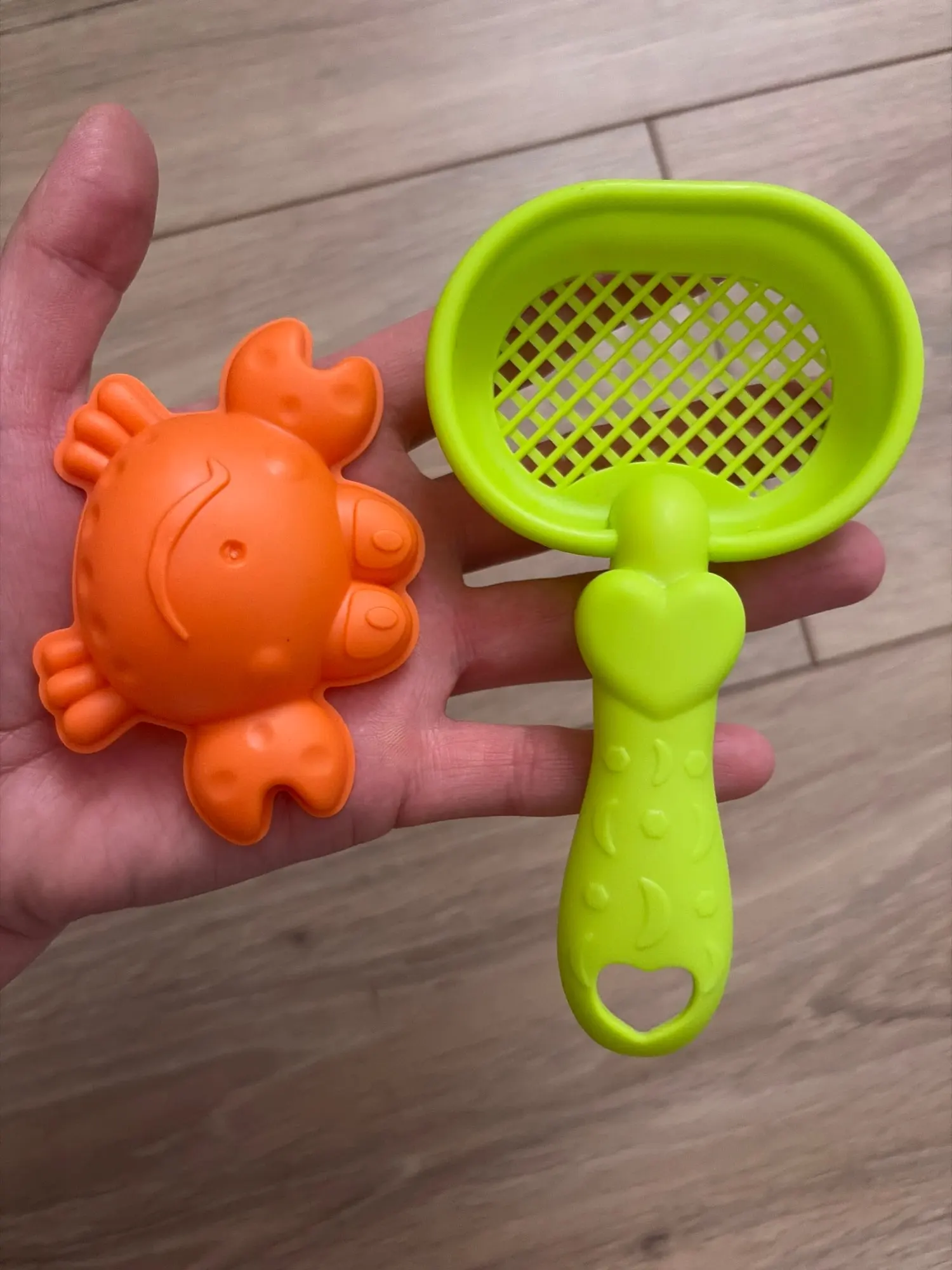 Children's Beach Toy Set, ATV, Sand Digging and Water Toy, Beach Bucket, Hourglass, Shovel, Beach Sand Play Tool Beach Toy photo review