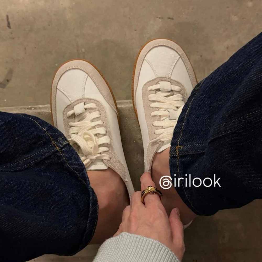 รูปสินค้า รองเท้าผ้าใบหนังแท้ ทรงกลม สบายเท้า สำหรับหญิง