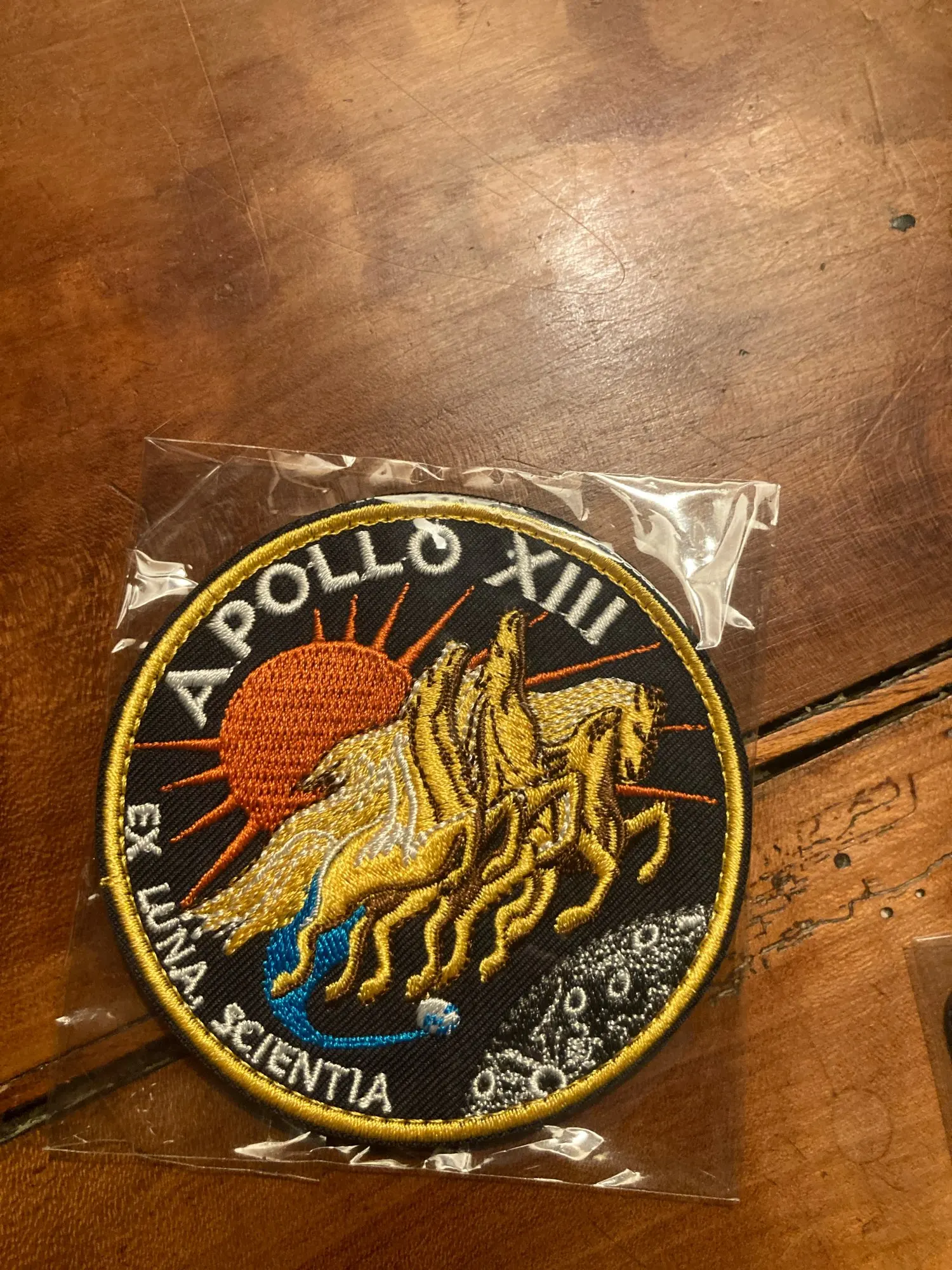Apollo xiii patch photo review
