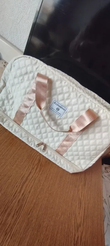 Sac de Voyage Léger Pliable 40L – Fourre-Tout de Sport et Week-End avec Bandoulière Réglable – Sac de Nuit Cabine Homme/Femme photo review