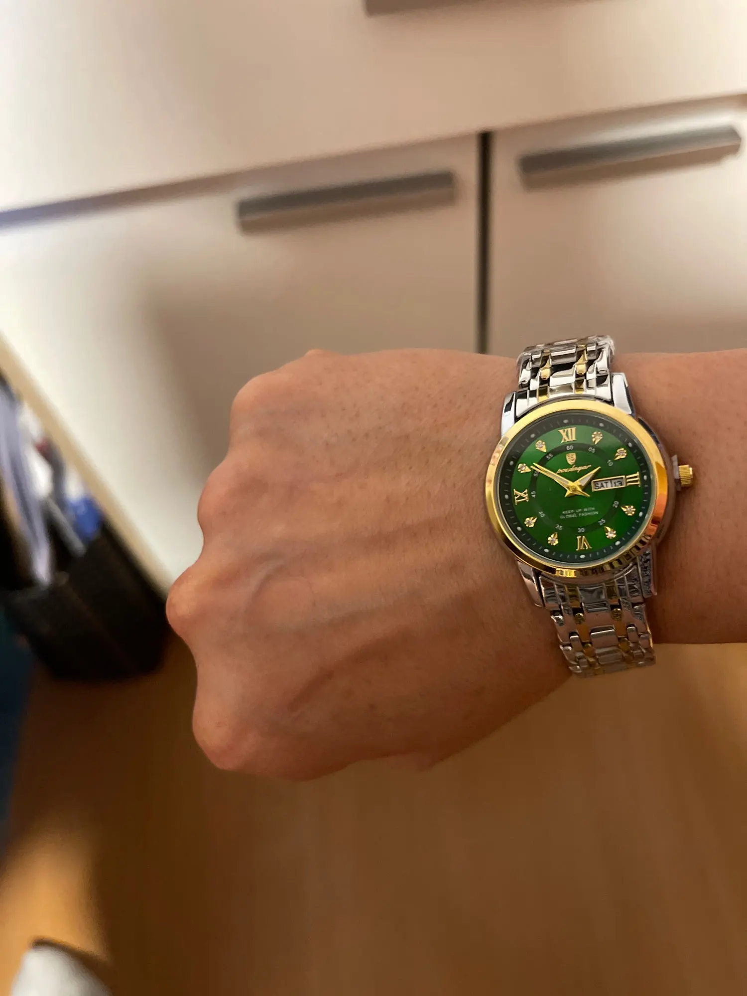 POEDAGAR Women's Luxury Quartz Watch photo review