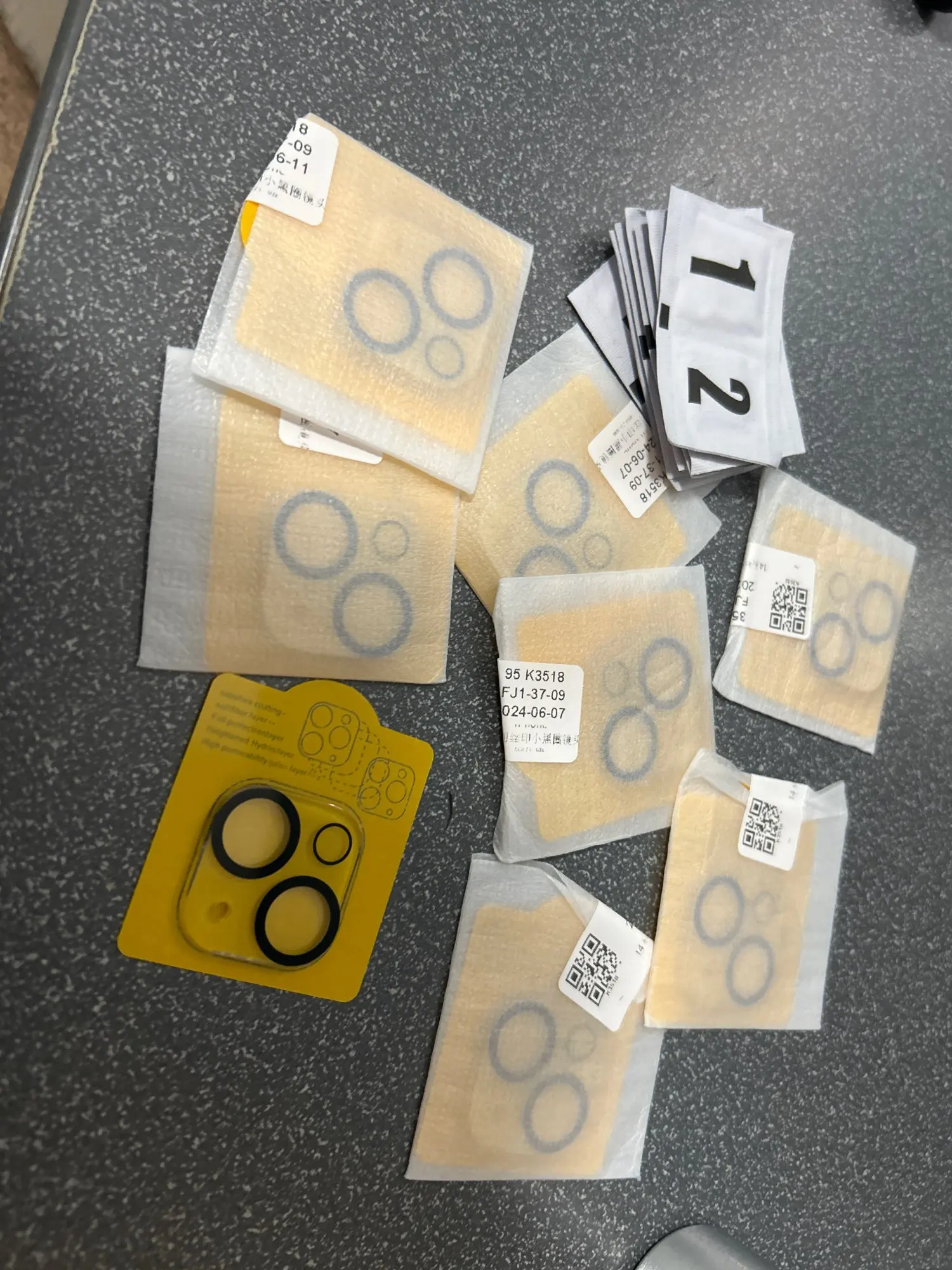 4er/1er-Set Kameraschutz – Gehärtetes Glas für kristallklare Aufnahmen und Kratzschutz photo review