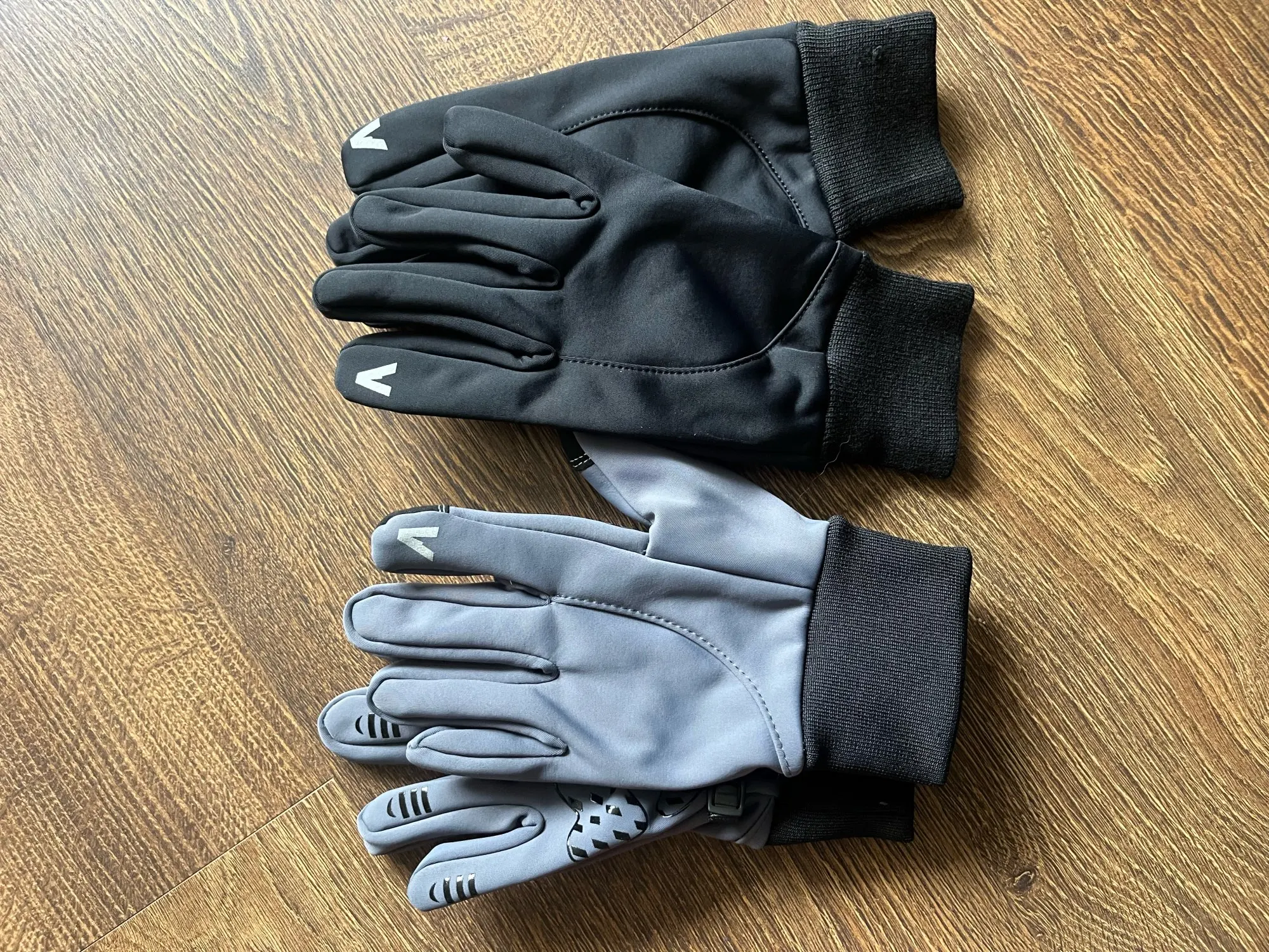 FrostShield Handschuhe – Warm, Wasserdicht & Reflektierend für jedes Winterabenteuer photo review