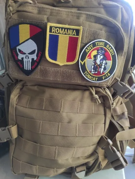 Rumänischer Totenkopf-Flaggenpatch photo review